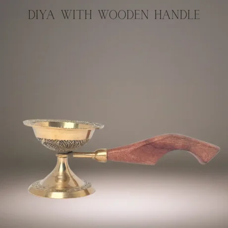 Brass aarti diya with wooden handle – traditional pooja diya for temple and rituals